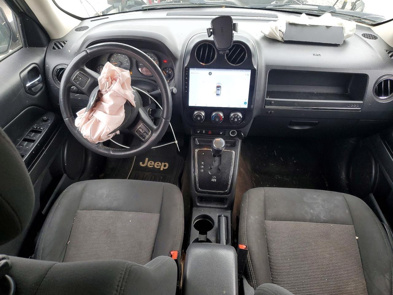 2014 Jeep Patriot Latitude - zdjęcie 8