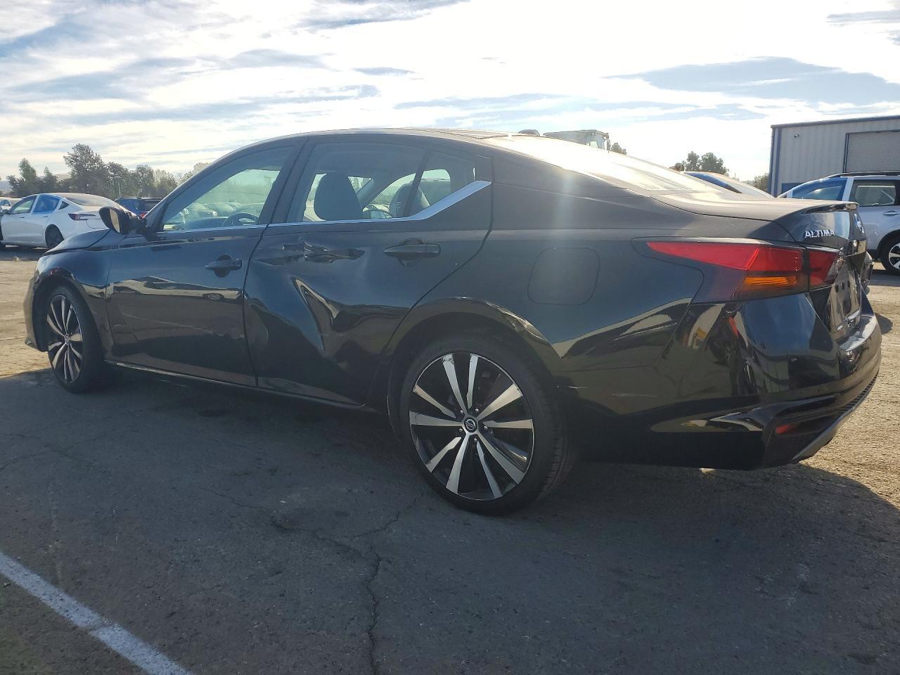 2019 Nissan Altima 2.5 Sr - zdjęcie 2