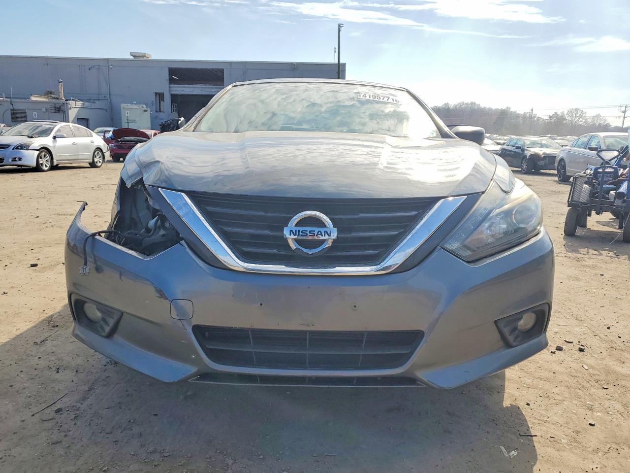 2017 Nissan Altima 2.5 Sr - zdjęcie 5