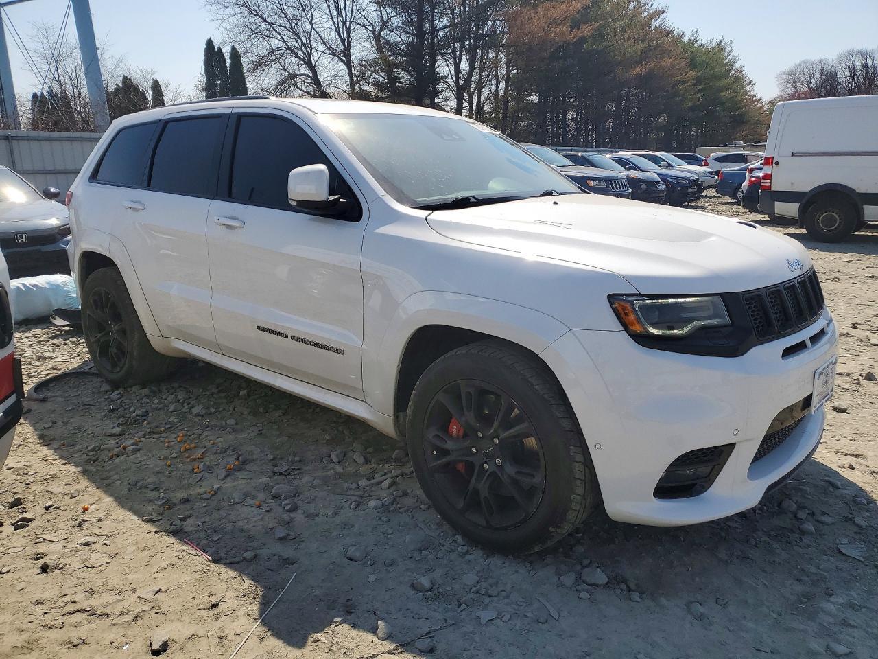 2017 Jeep Grand Cherokee Srt-8 - zdjęcie 4
