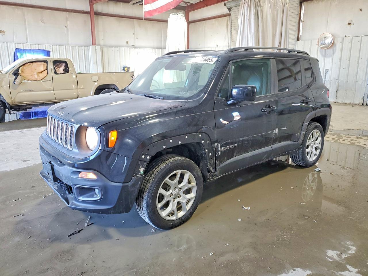 2017 Jeep Renegade Latitude - zdjęcie główne