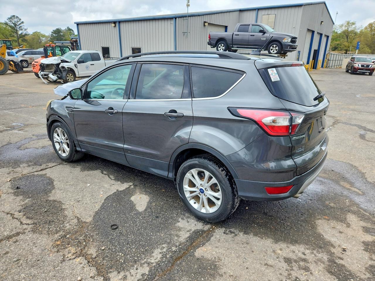 2018 Ford Escape Sel - zdjęcie 2
