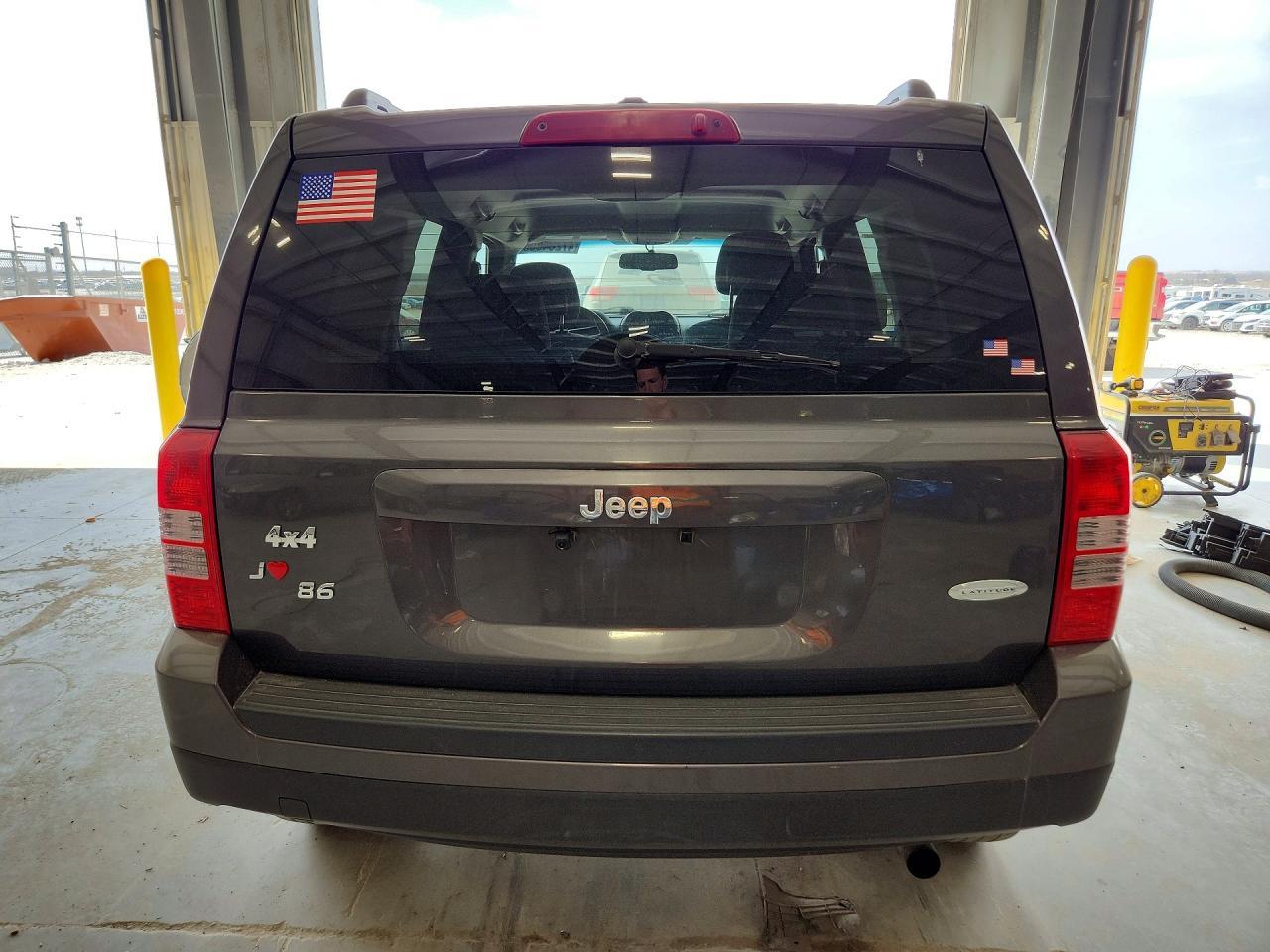 2016 Jeep Patriot Latitude - zdjęcie 6