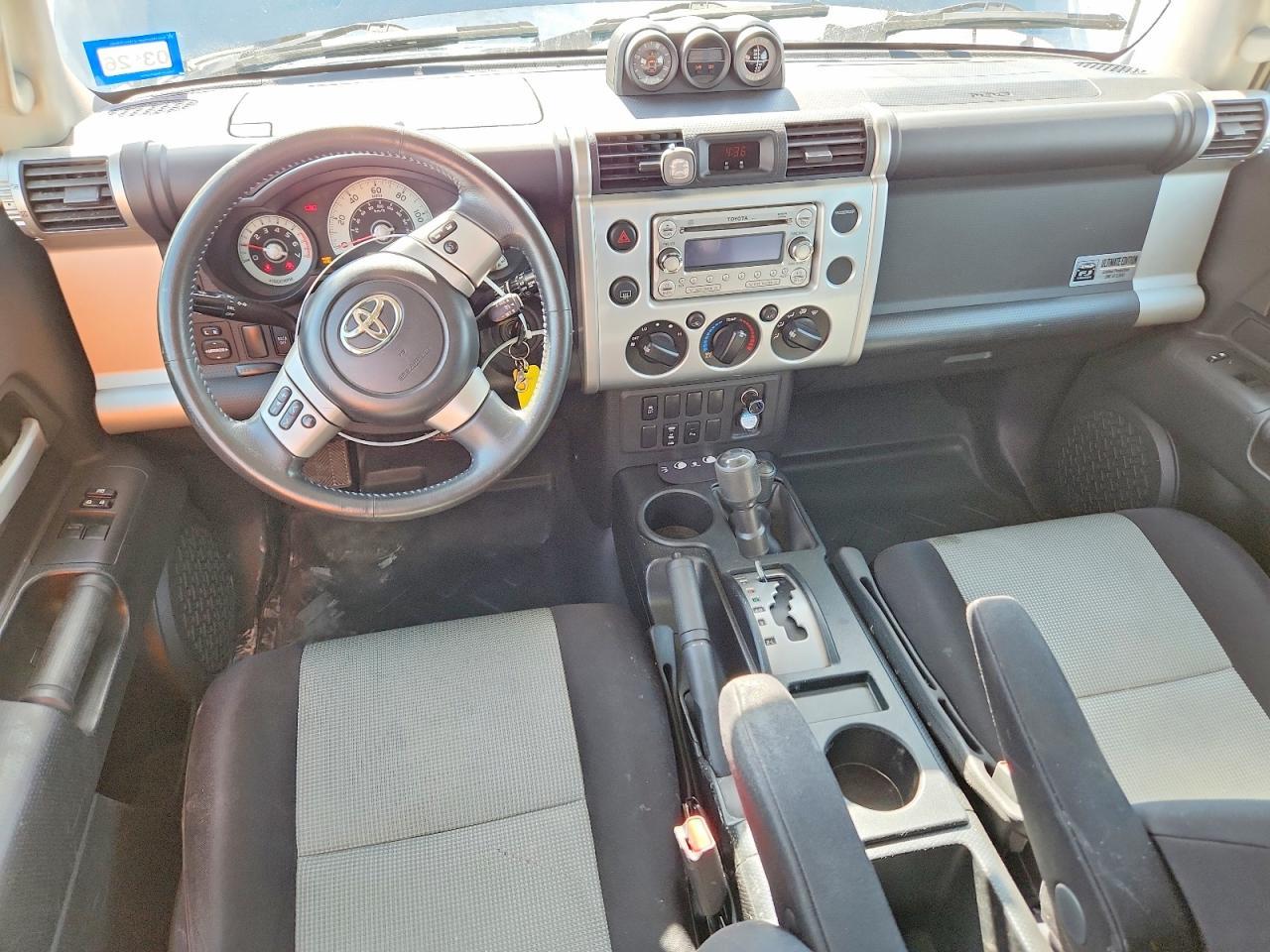 2014 Toyota Fj Cruiser Base - zdjęcie 8