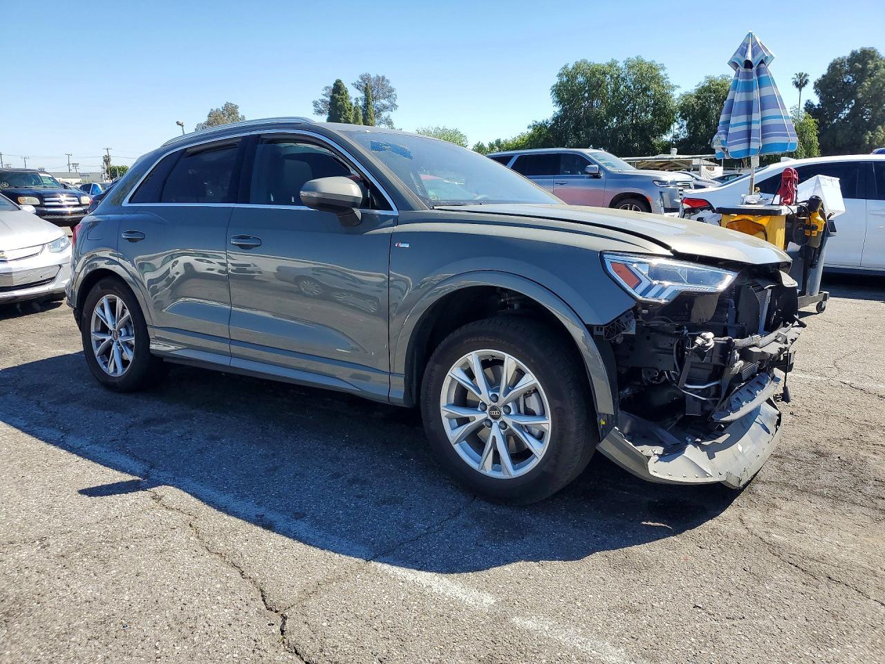 2024 Audi Q3 Premium S Line 45 - zdjęcie 4