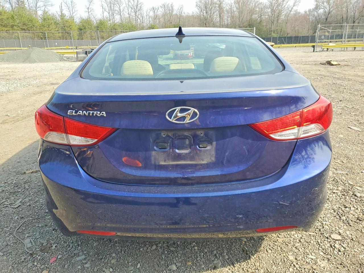 2013 Hyundai Elantra Gls - zdjęcie 6