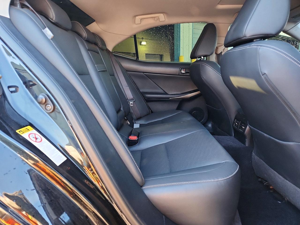 2014 Lexus Is 250 Base - zdjęcie 10