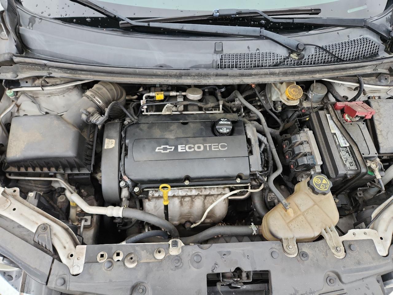 2016 Chevrolet Sonic Lt - zdjęcie 11