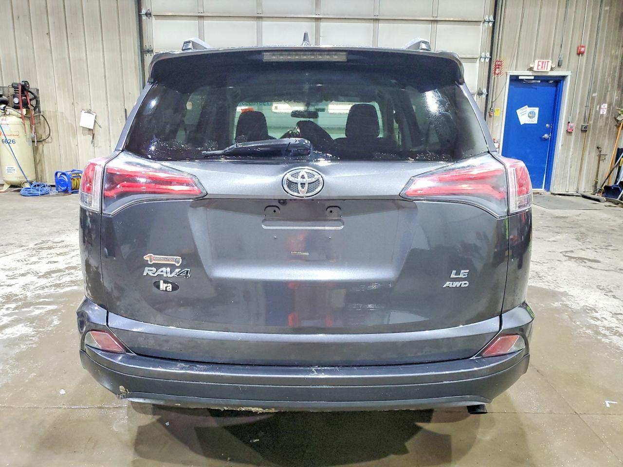 2016 Toyota Rav4 Le - zdjęcie 6