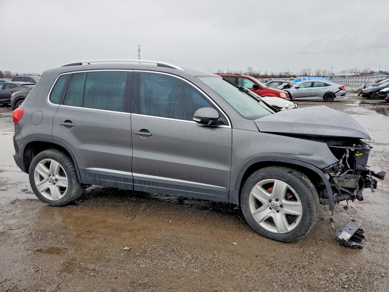 2016 Volkswagen Tiguan Comfortline - zdjęcie 4
