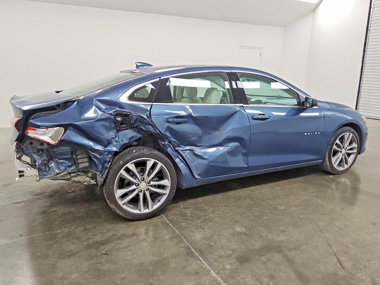 2024 Chevrolet Malibu Premier - zdjęcie 3