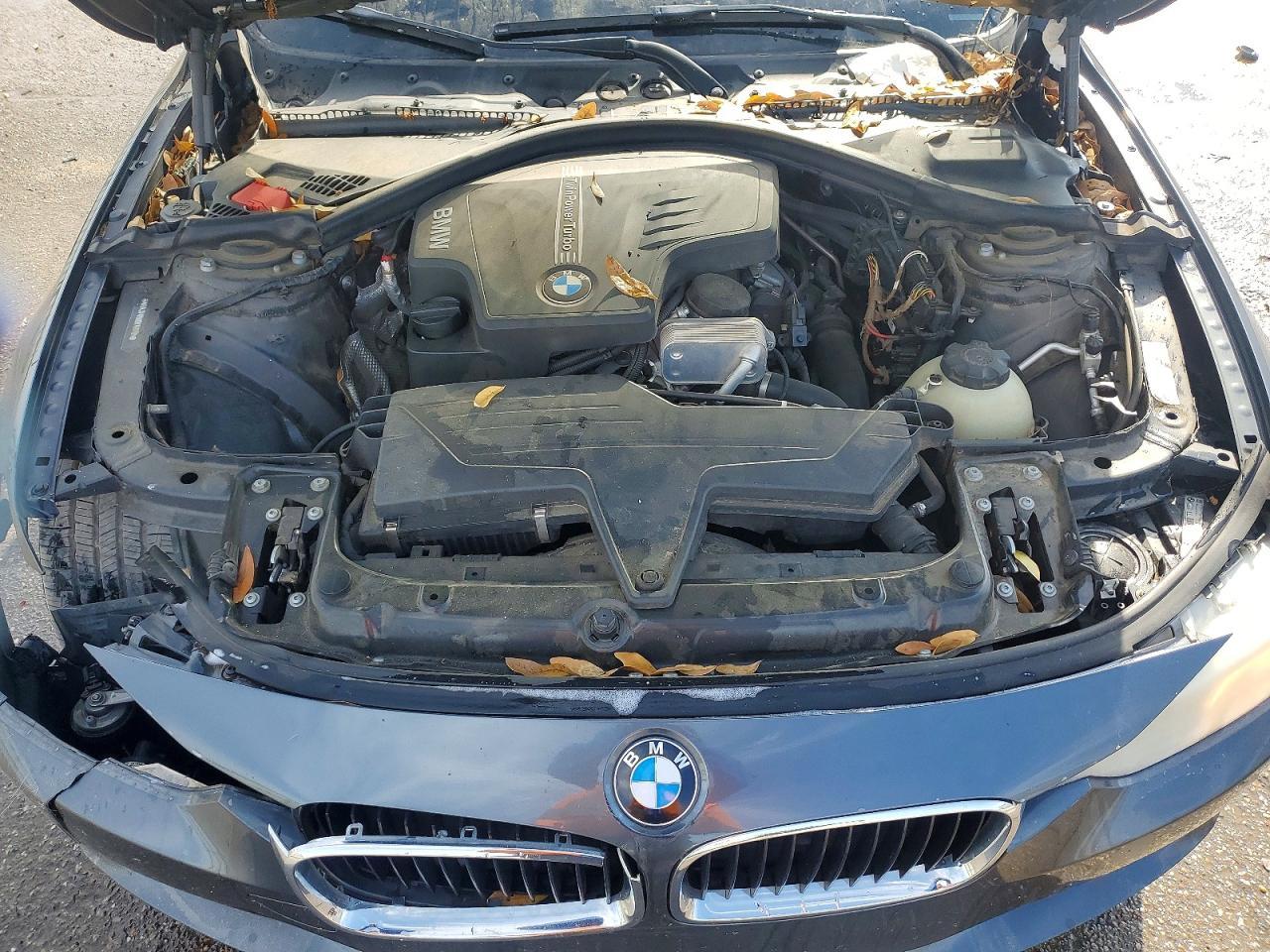 2013 BMW 320 I - zdjęcie 11