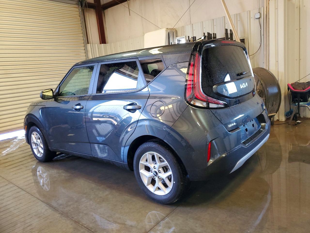 2025 Kia Soul Lx - zdjęcie 2