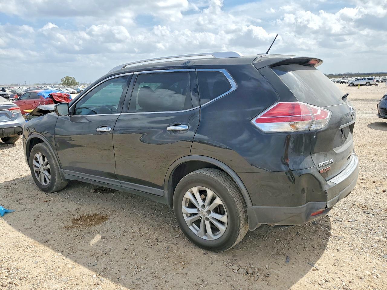 2016 Nissan Rogue Sv - zdjęcie 2