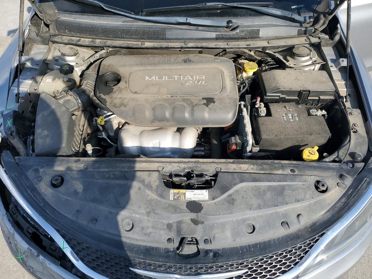 2016 Chrysler 200 Limited - zdjęcie 11