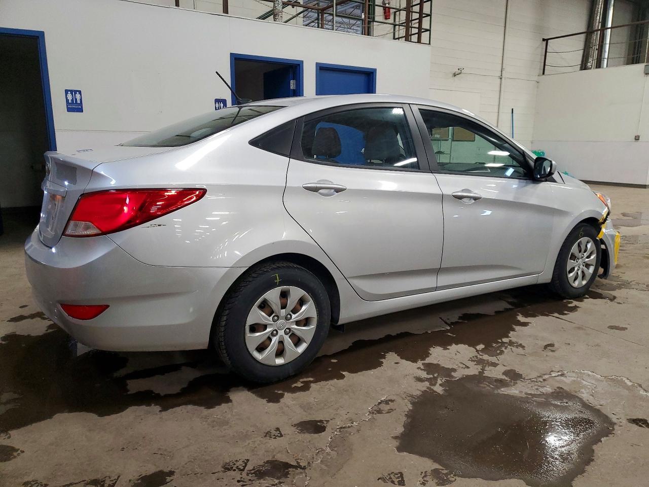 2015 Hyundai Accent Gls - zdjęcie 3