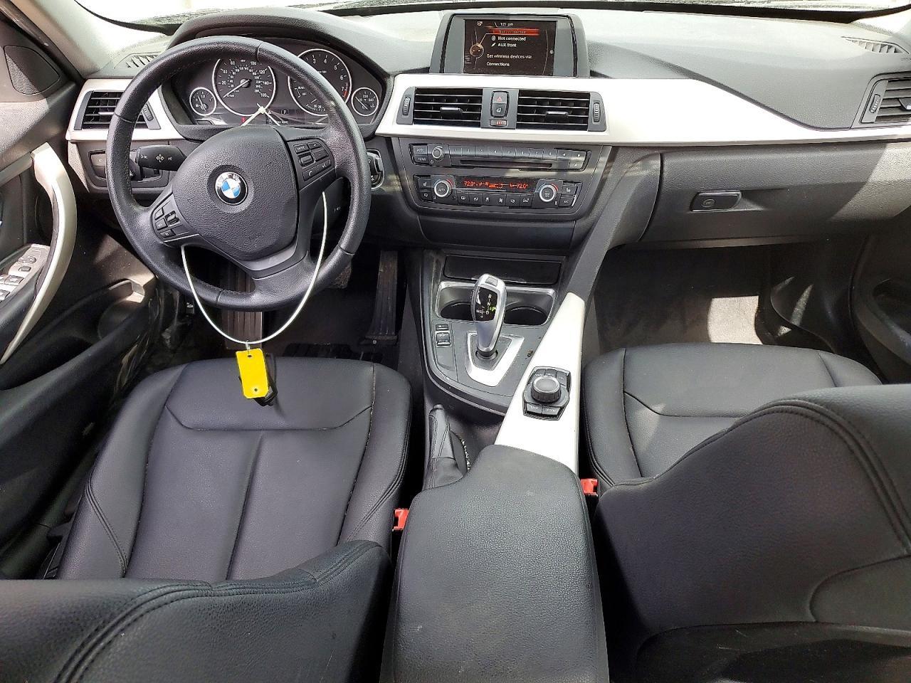 2015 BMW 320 I xDrive - zdjęcie 8