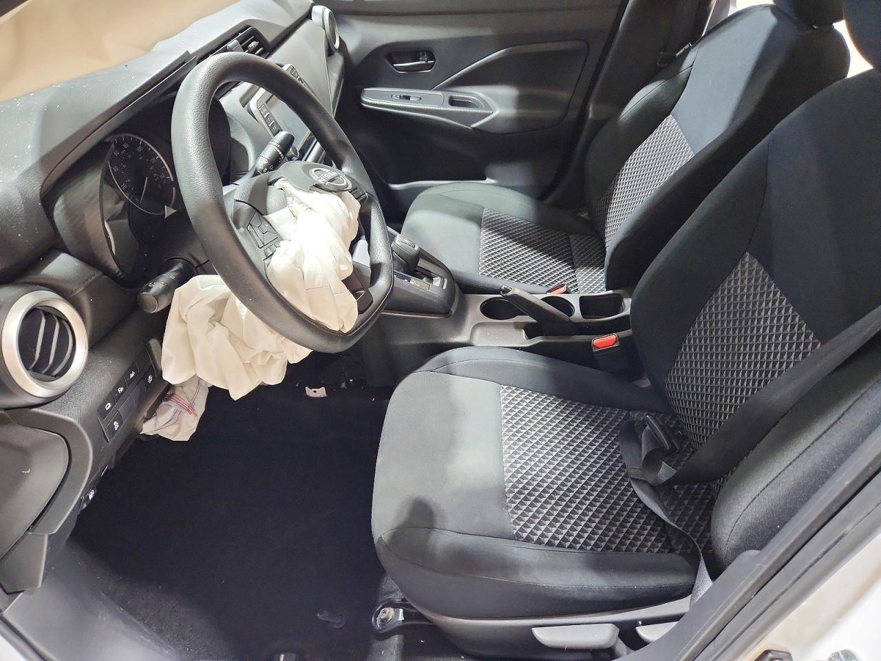 2024 Nissan Versa S - zdjęcie 7