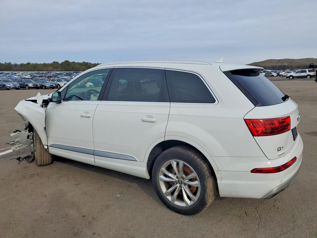 2019 Audi Q7 Premium Plus - zdjęcie 2