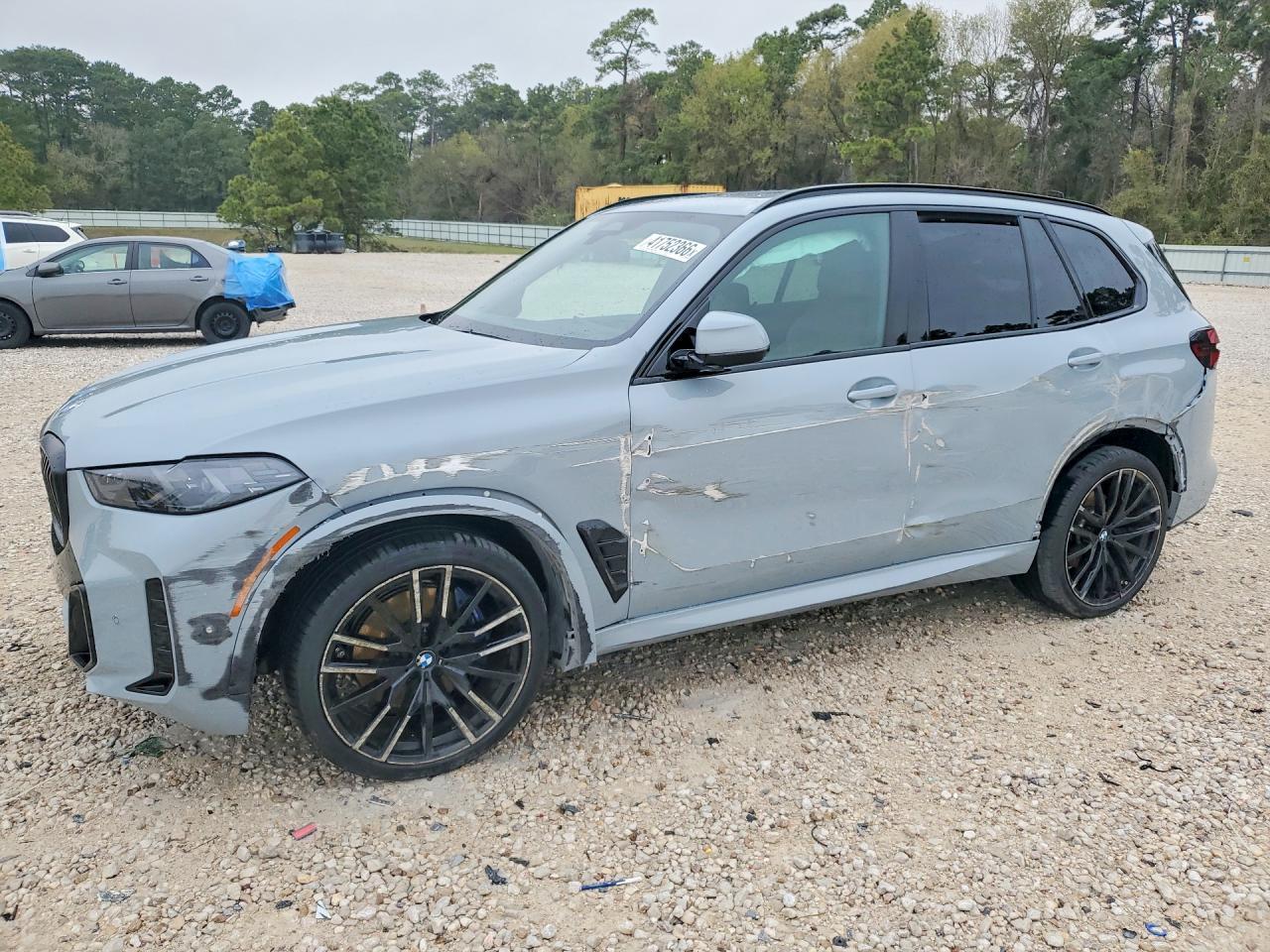 2024 BMW X5 xDrive40I - zdjęcie główne