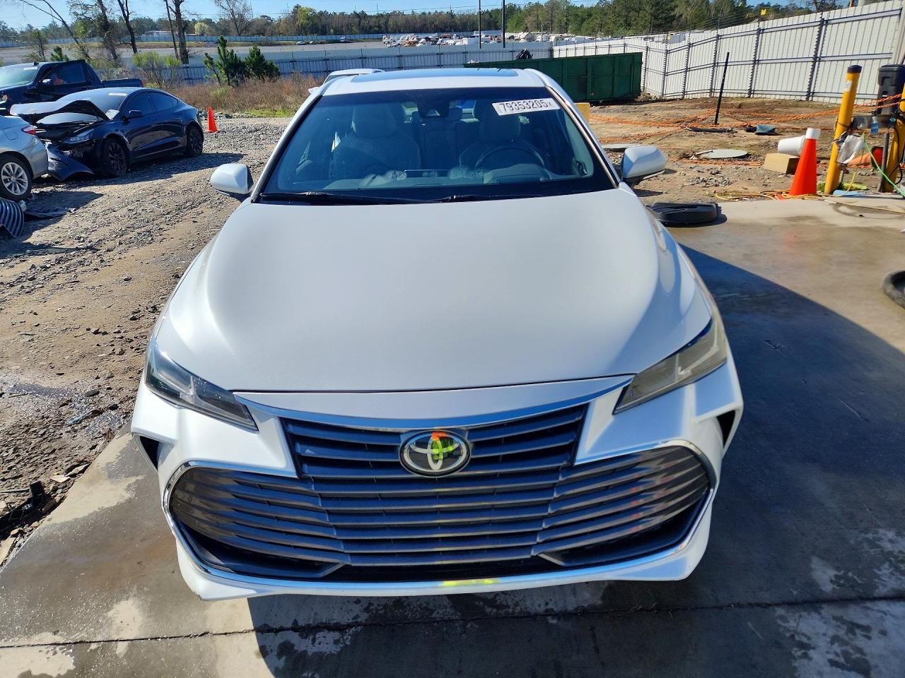 2019 Toyota Avalon Limited - zdjęcie 5