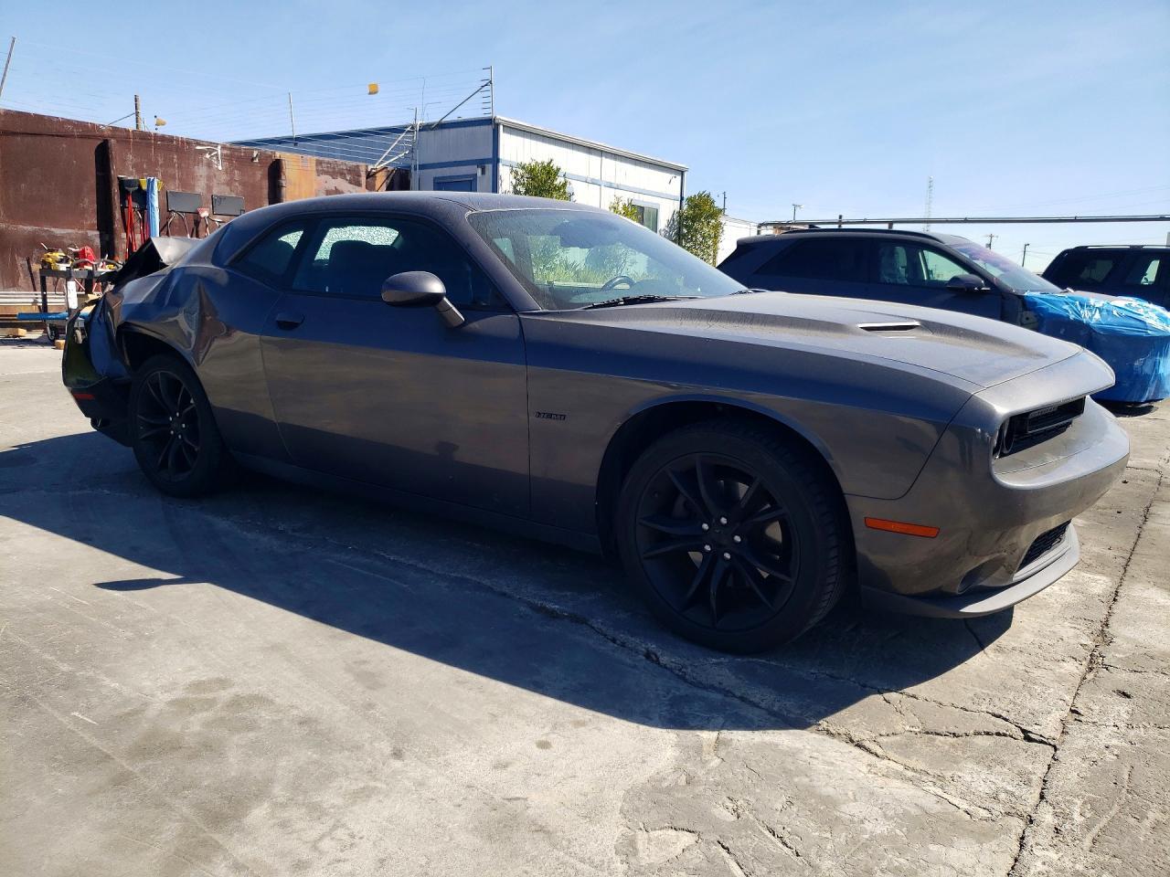 2016 Dodge Challenger R - zdjęcie 4
