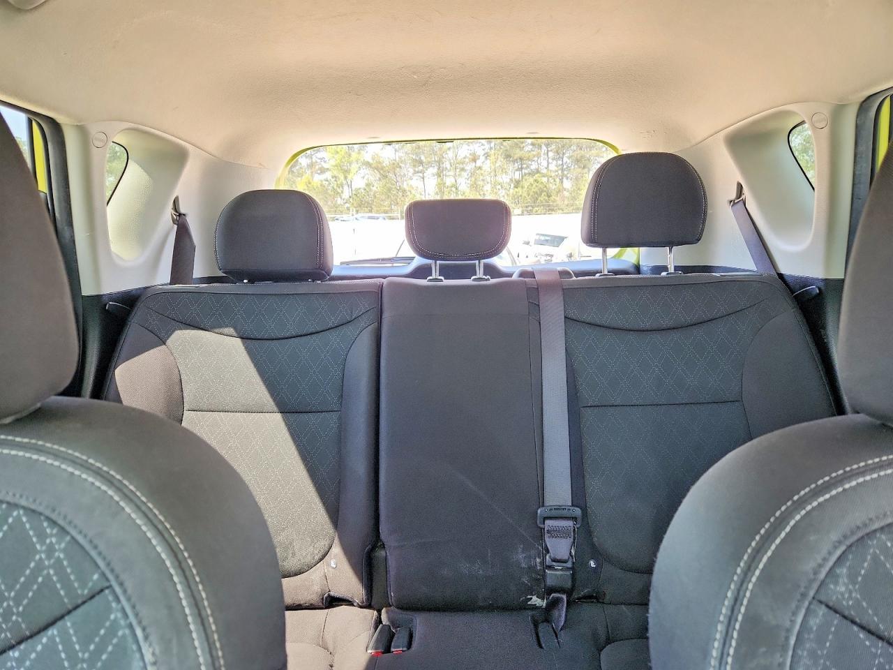 2016 Kia Soul Base - zdjęcie 10