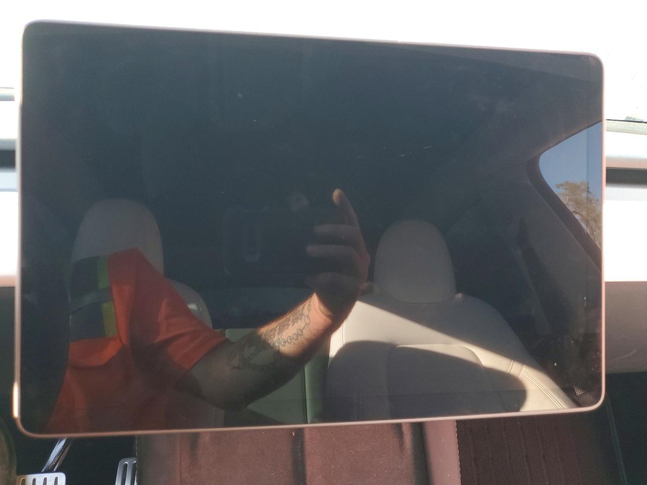 2023 Tesla Model Y - zdjęcie 9