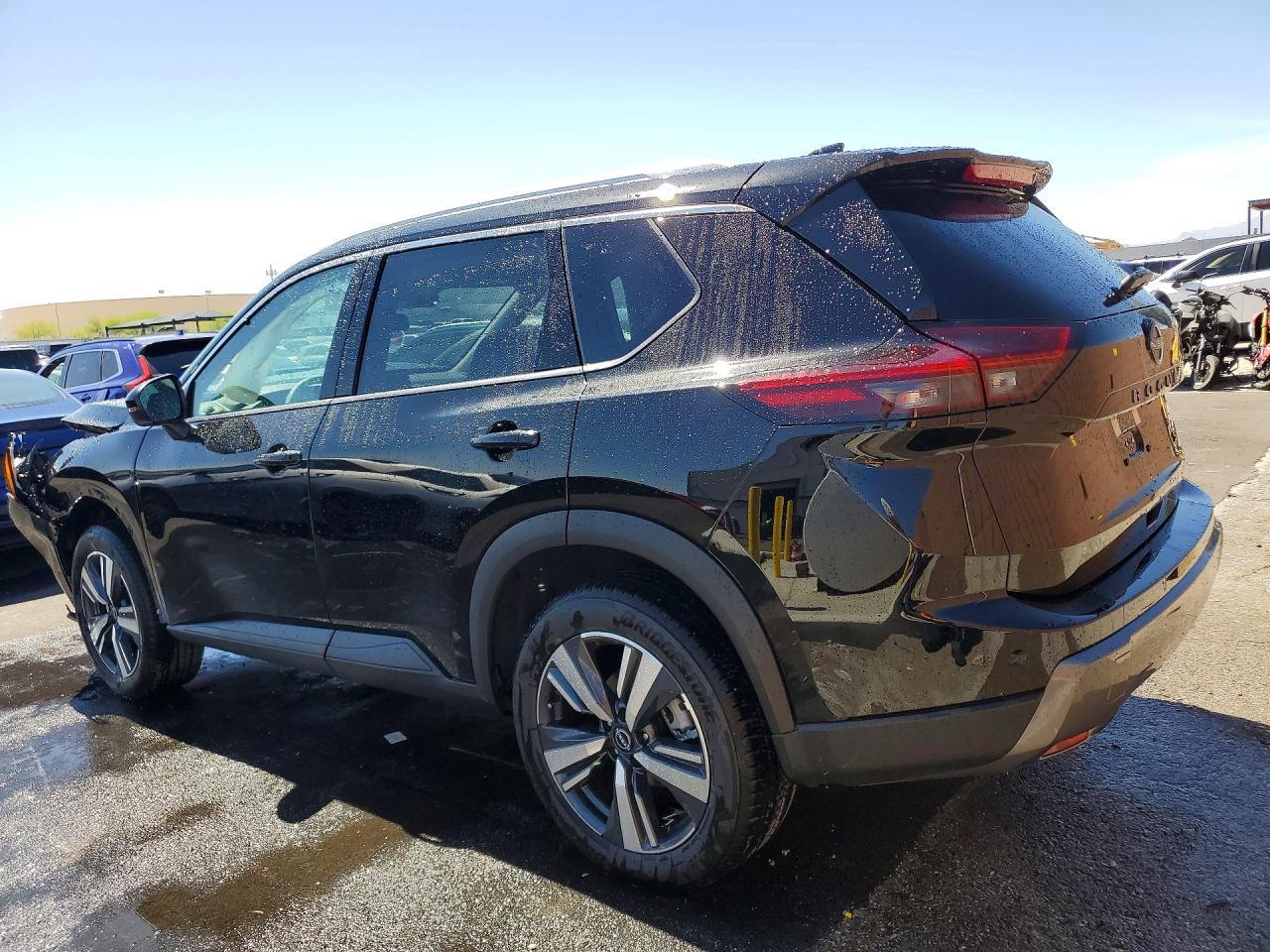 2026 Nissan Rogue Sl - zdjęcie 2