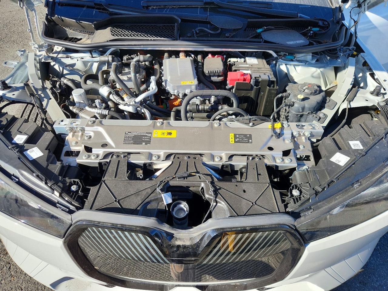 2026 BMW Ix xDrive45 - zdjęcie 11