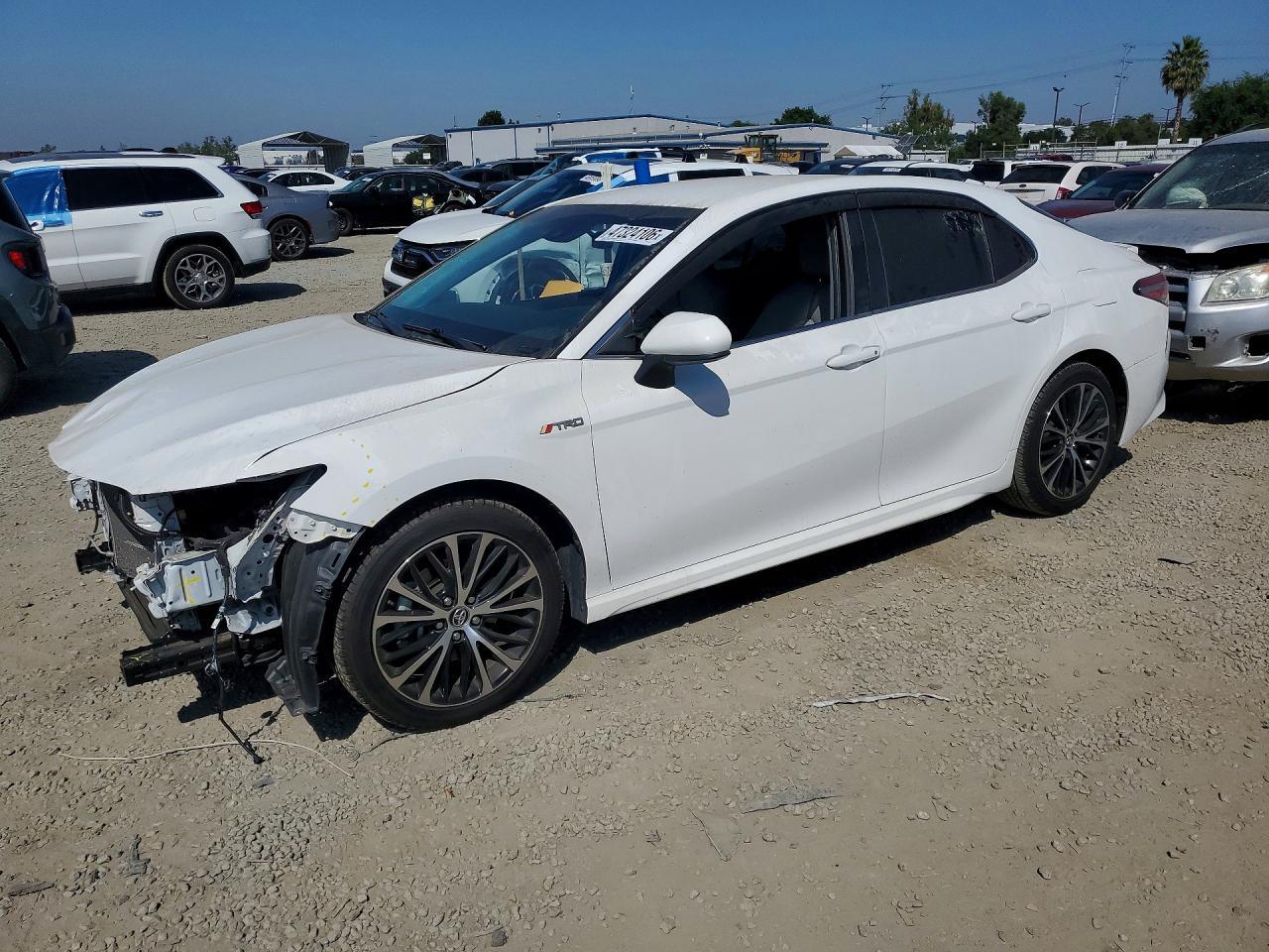 2018 Toyota Camry Se - zdjęcie główne