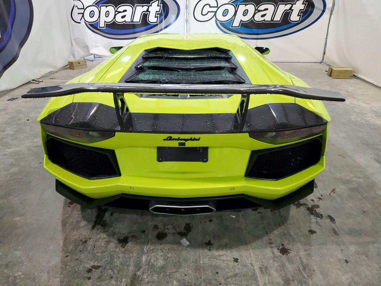 2014 Lamborghini Aventador - zdjęcie 6