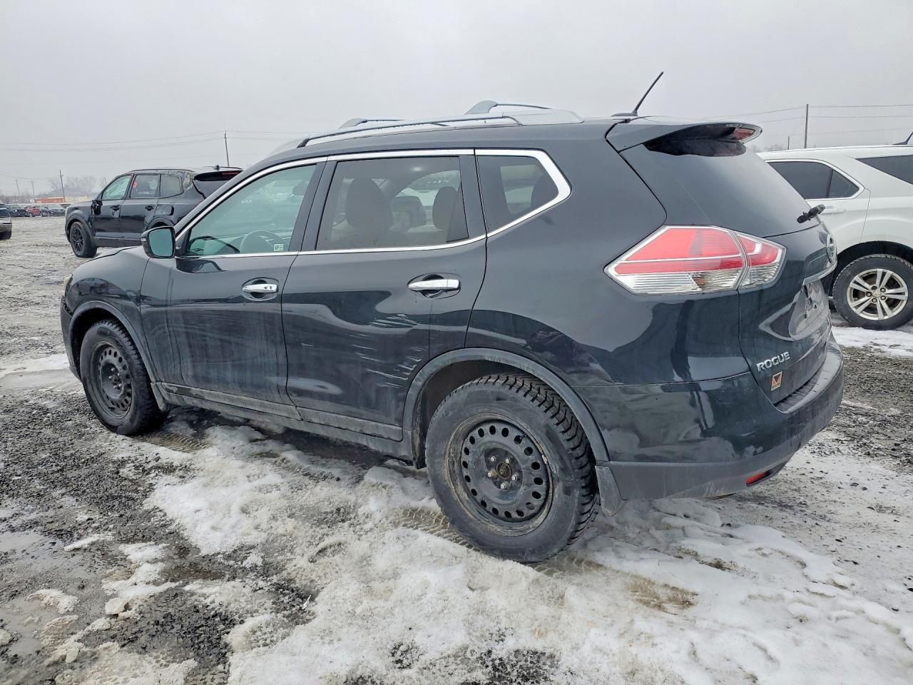 Nissan Rogue - zdjęcie 2