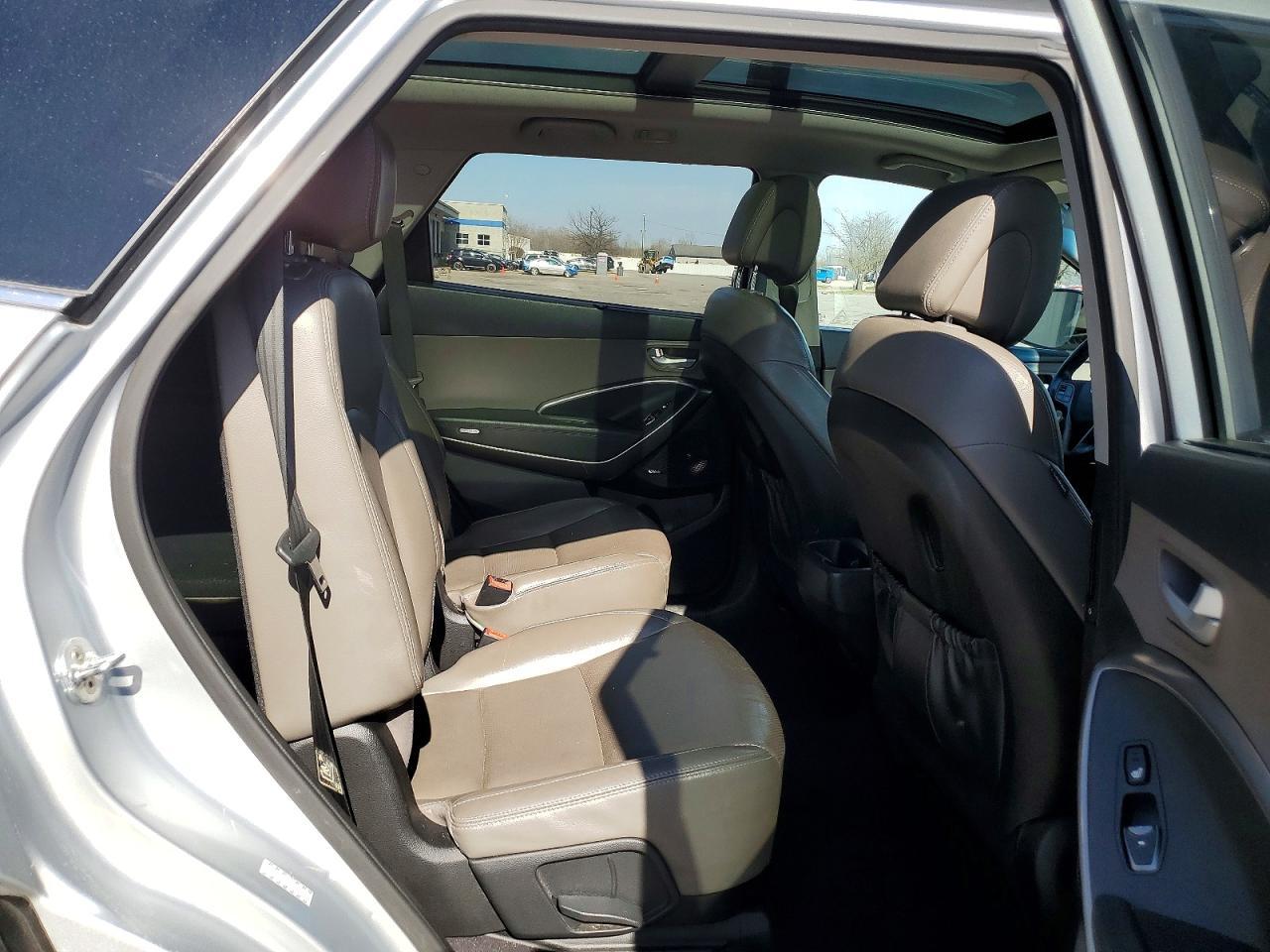 2017 Hyundai Santa Fe Limited Ultimate - zdjęcie 11