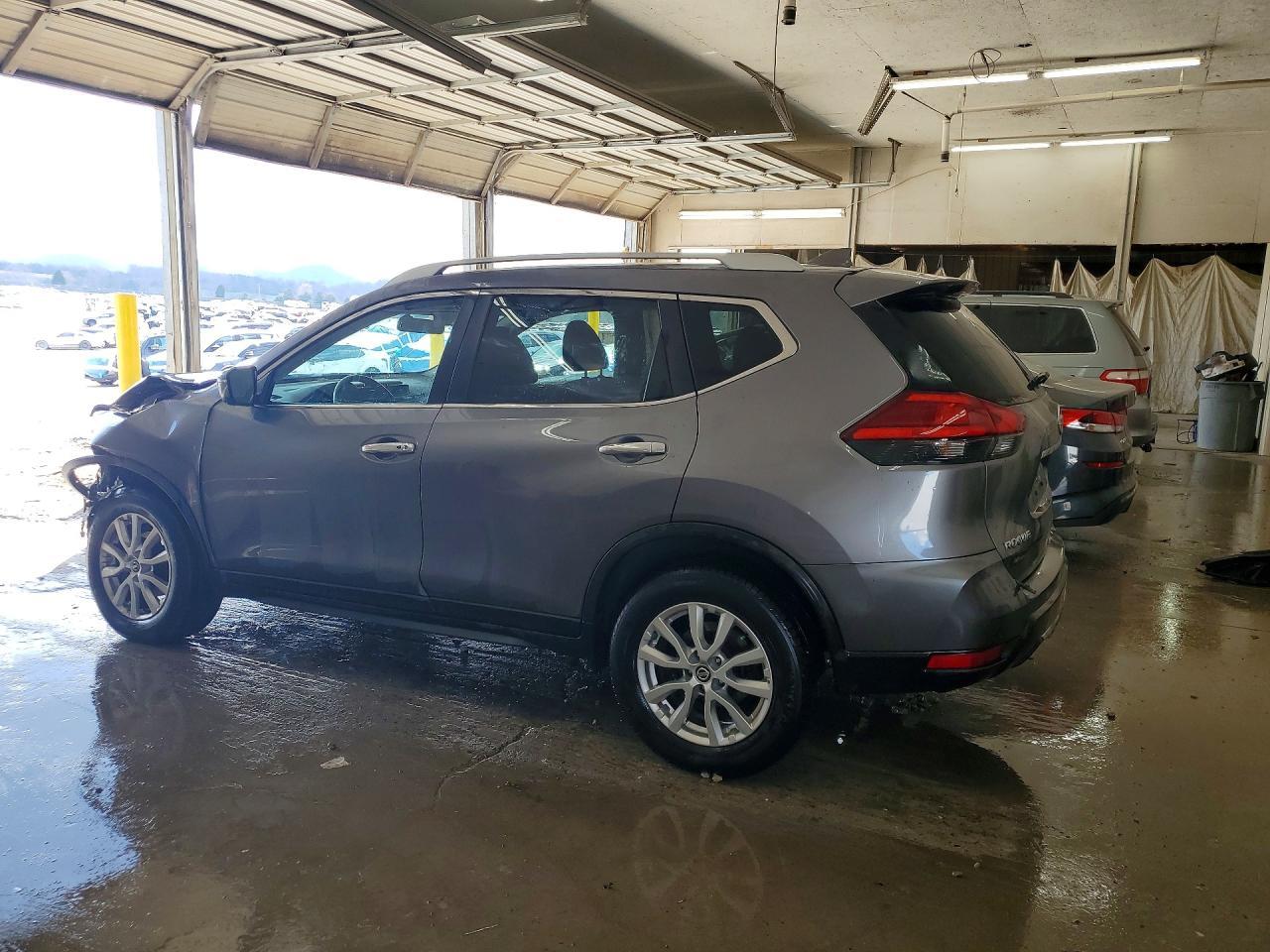2017 Nissan Rogue Sv - zdjęcie 2