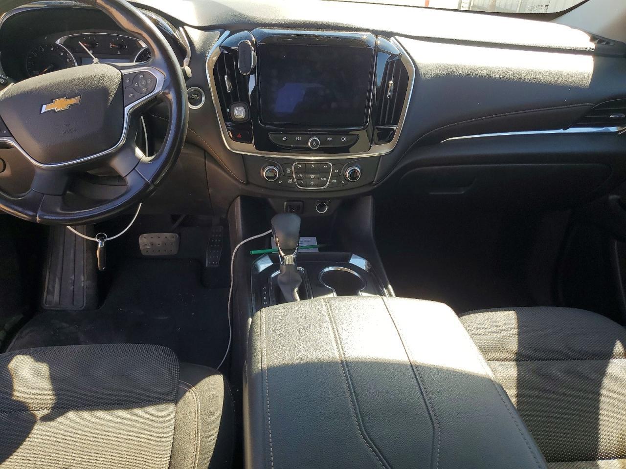 2021 Chevrolet Traverse Lt - zdjęcie 8