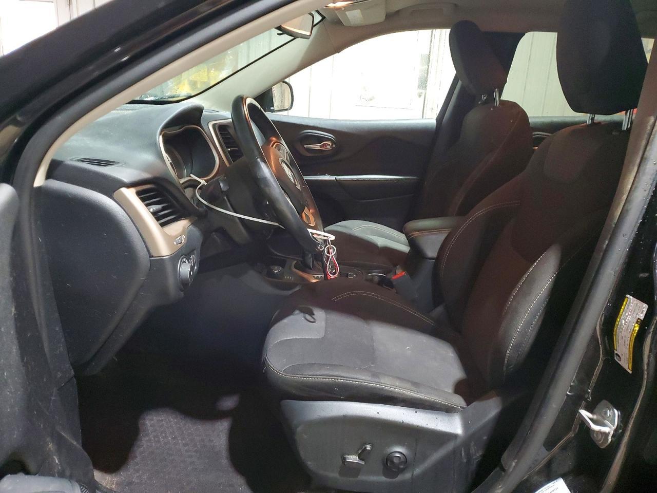 2016 Jeep Cherokee Latitude - zdjęcie 7