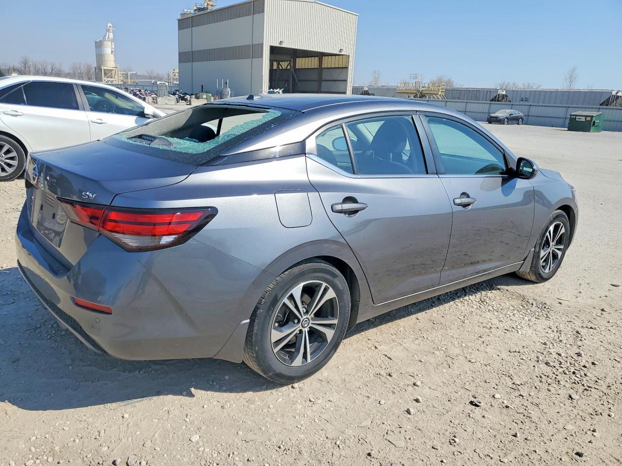 2022 Nissan Sentra Sv - zdjęcie 3