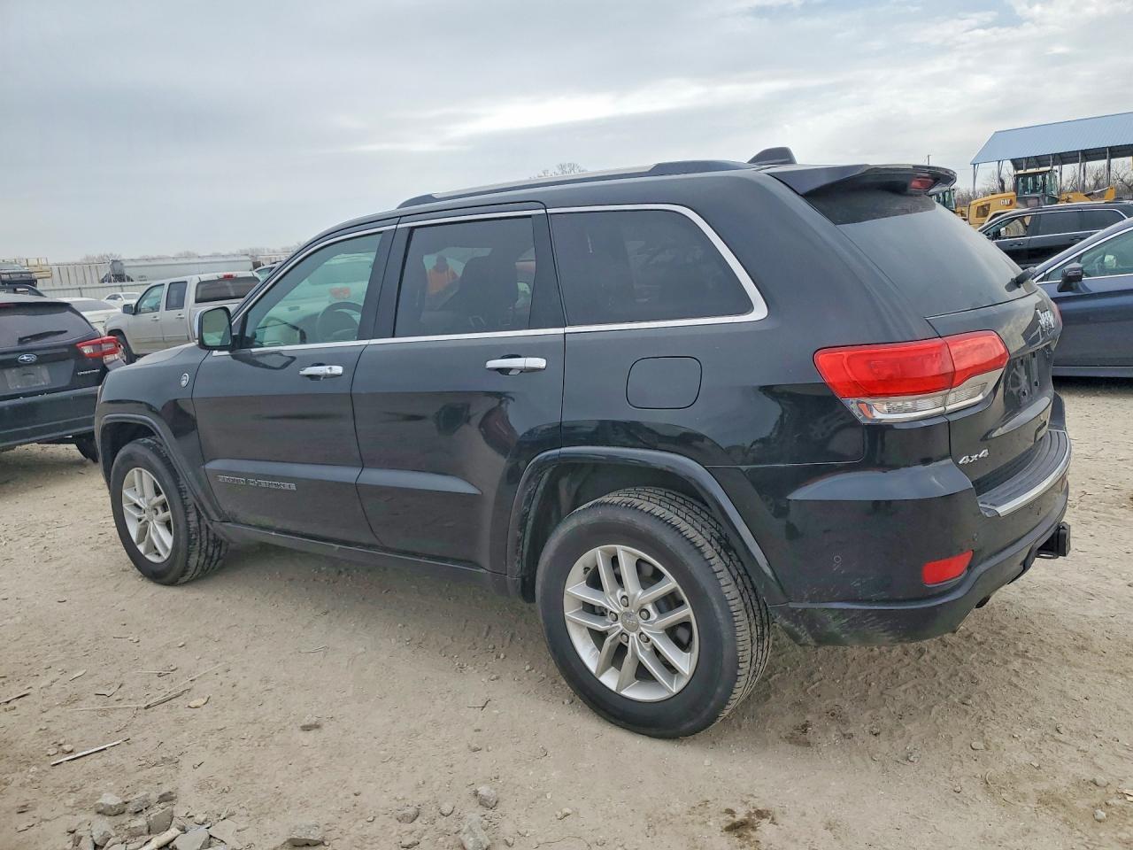 2017 Jeep Grand Cherokee Overland - zdjęcie 2