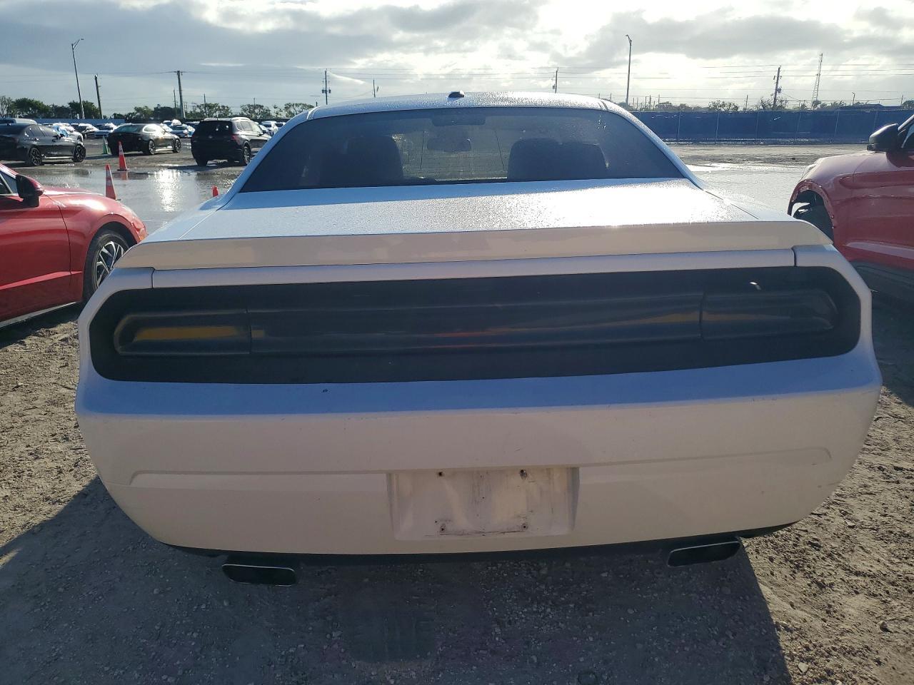 2013 Dodge Challenger Sxt - zdjęcie 6