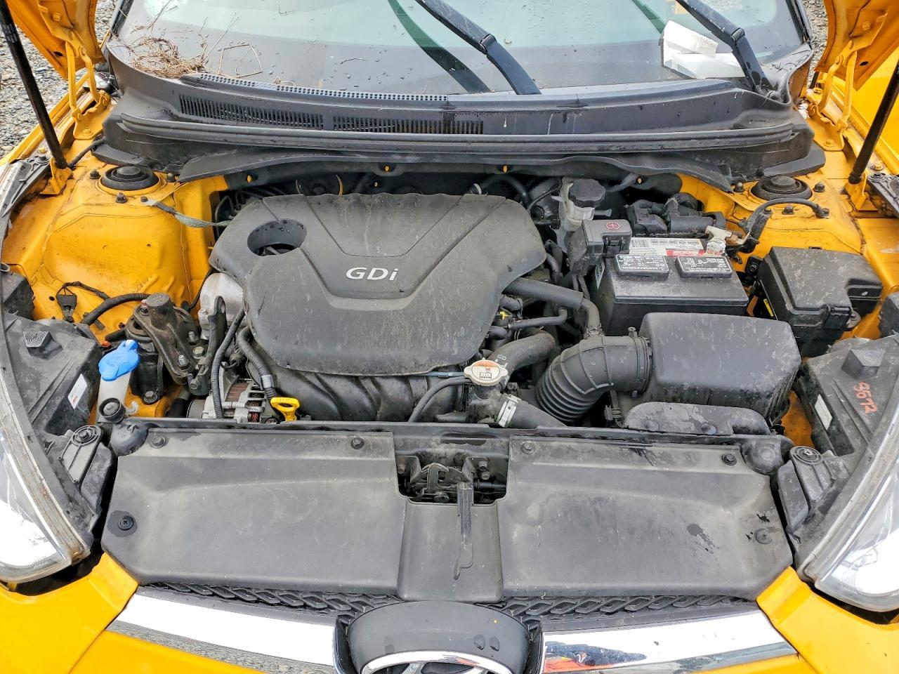 2015 Hyundai Veloster Base - zdjęcie 11