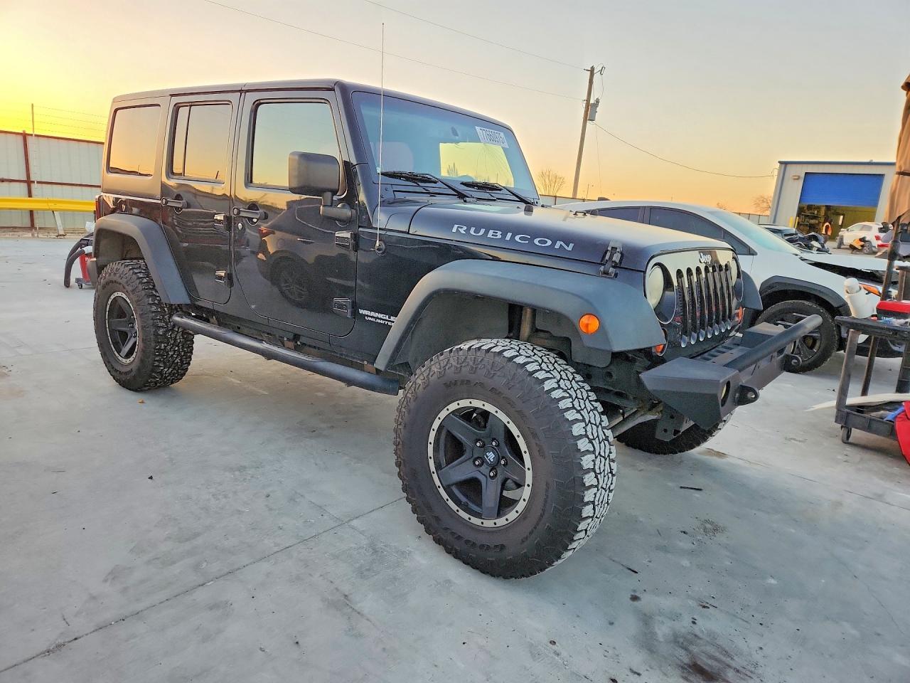 2013 Jeep Wrangler Unlimited Rubicon - zdjęcie 4