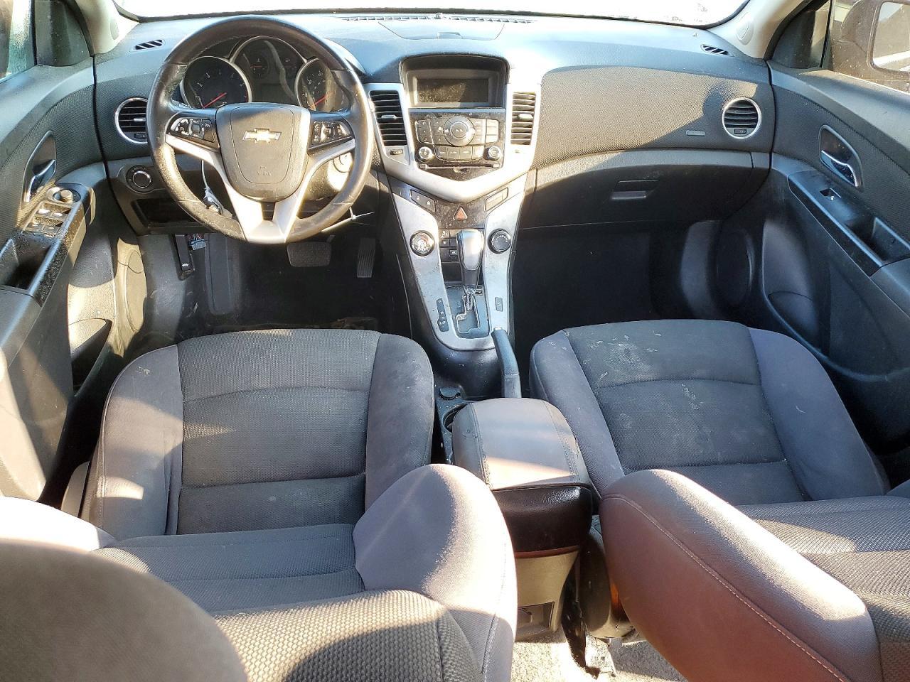 2014 Chevrolet Cruze 4D - zdjęcie 8