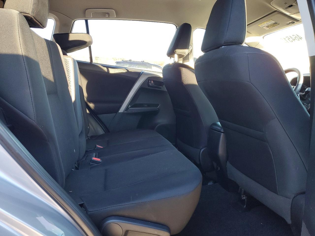 2017 Toyota Rav4 Le - zdjęcie 11