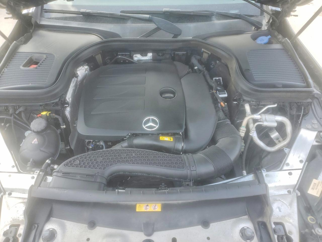 2020 Mercedes-Benz Glc 300 - zdjęcie 12