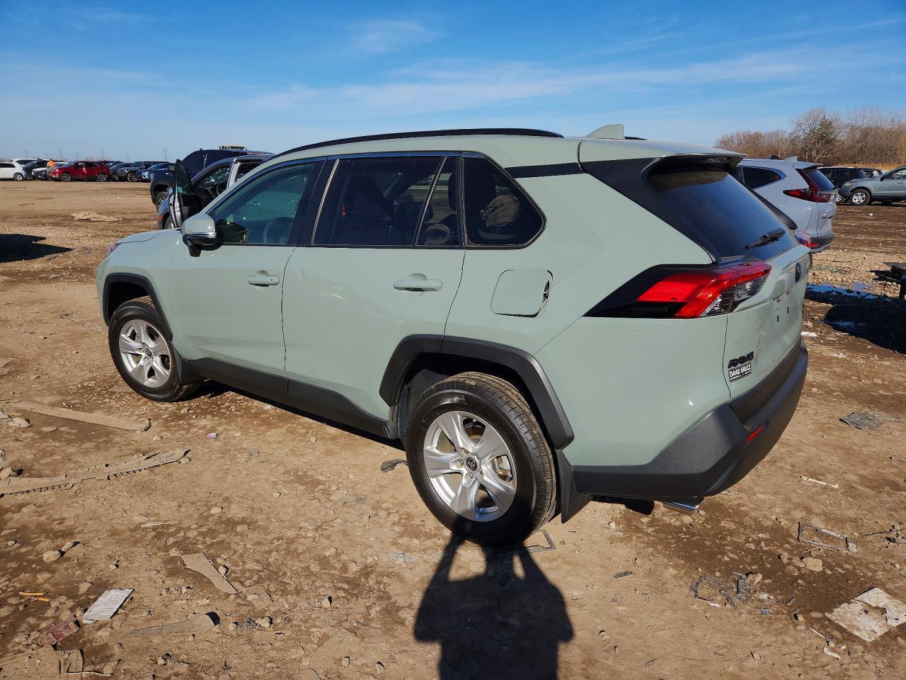 2019 Toyota Rav4 Xle - zdjęcie 2