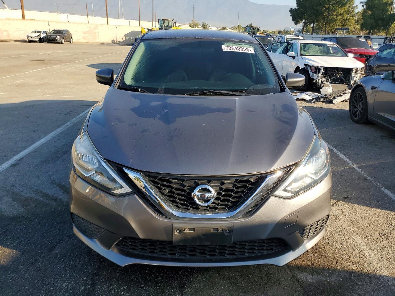2017 Nissan Sentra Sv - zdjęcie 5