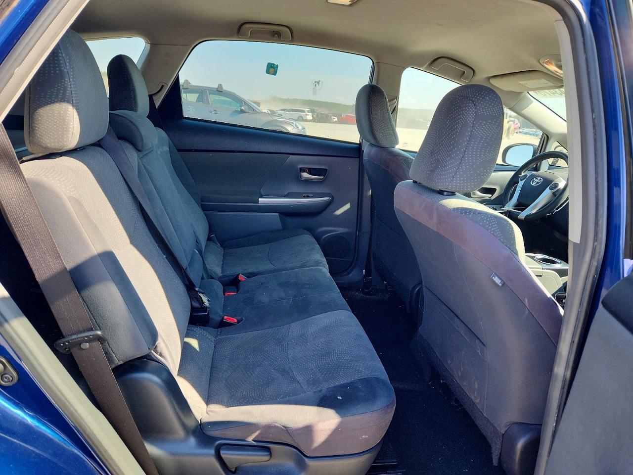 2013 Toyota Prius V Three - zdjęcie 10