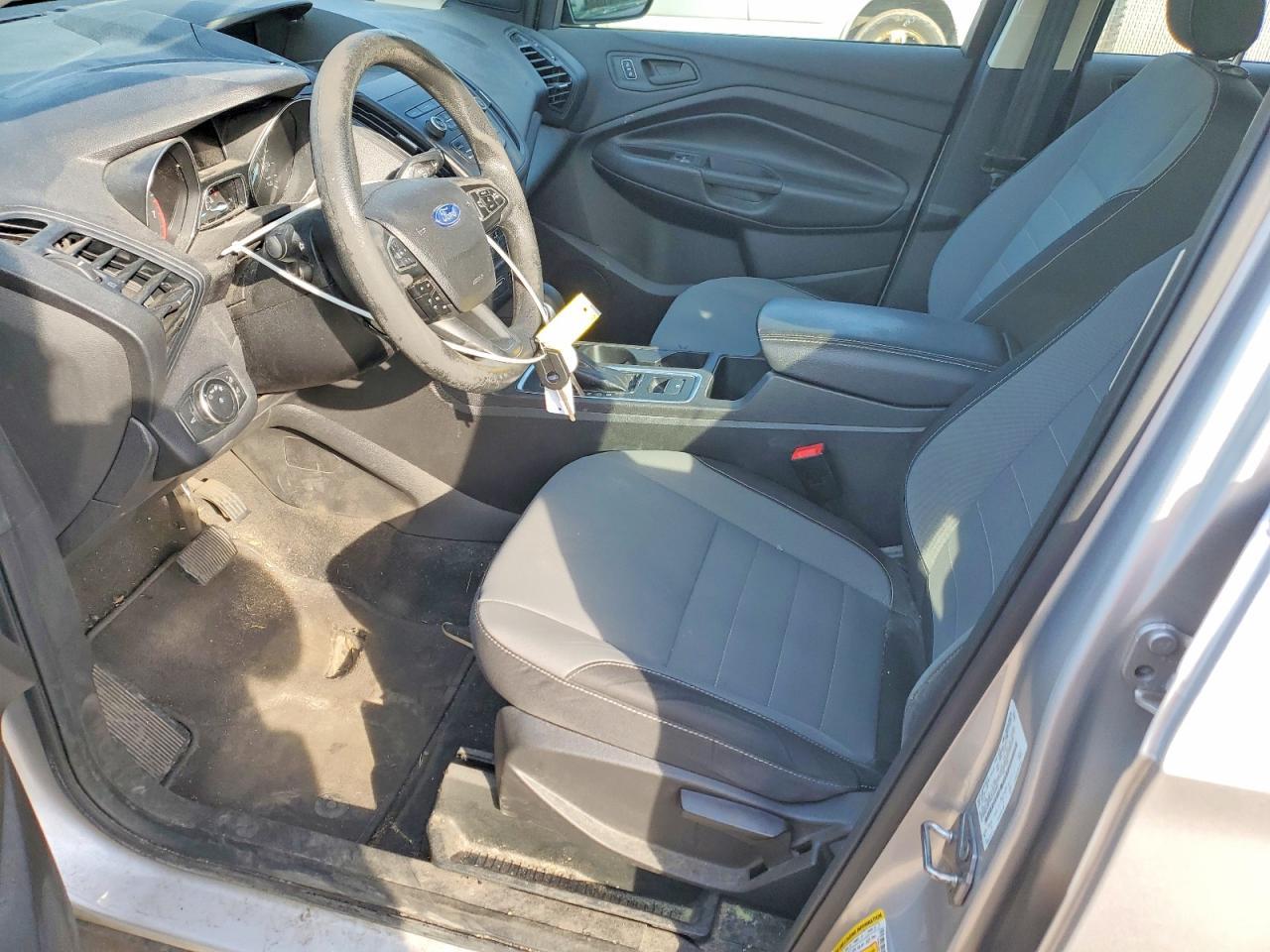 2019 Ford Escape S - zdjęcie 7