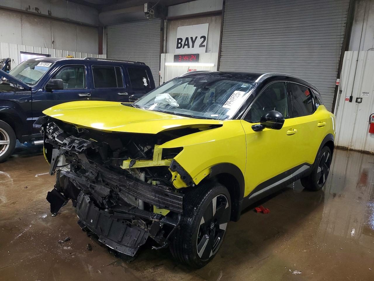 2025 Nissan Kicks Sr - zdjęcie główne